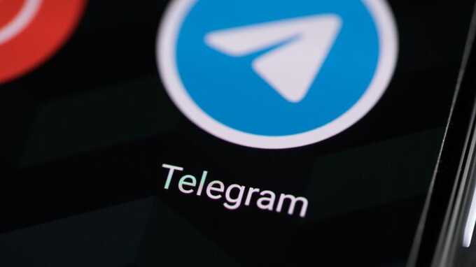 В Telegram вышла новая версия. Теперь можно ставить лайки сообщениям и скрывать текст под спойлеры