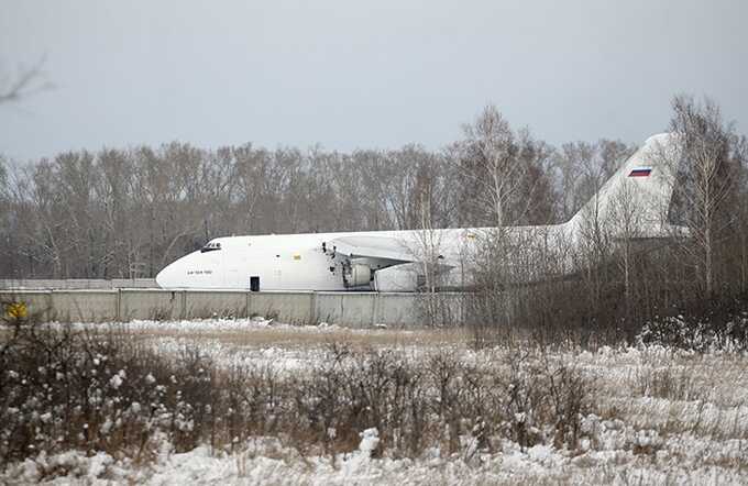 Стало известно о вынужденной посадке Ан-124 в российском аэропорту